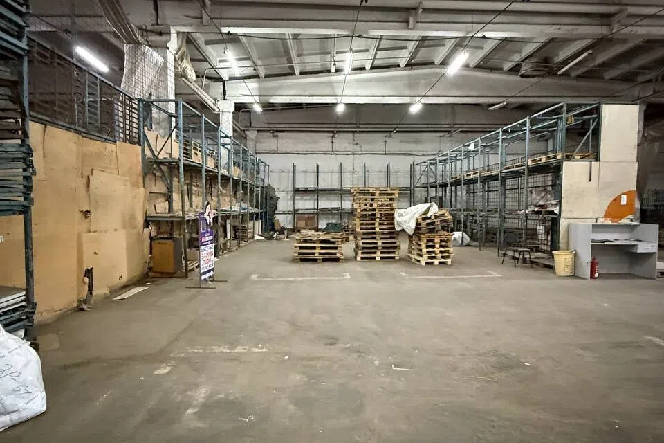 Сдаётся склад, 910 м²