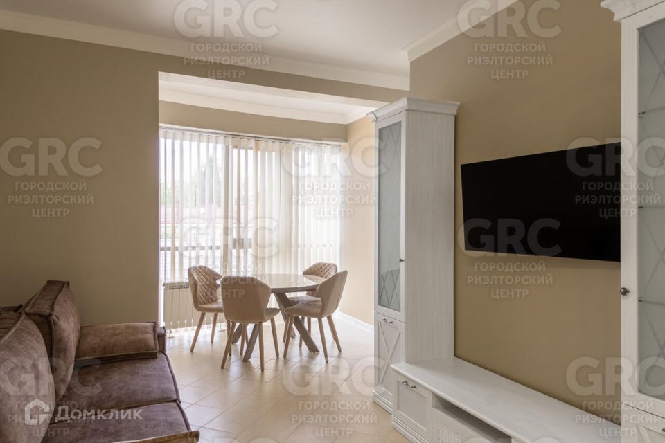 Продаётся 2-комнатная квартира, 61.3 м²