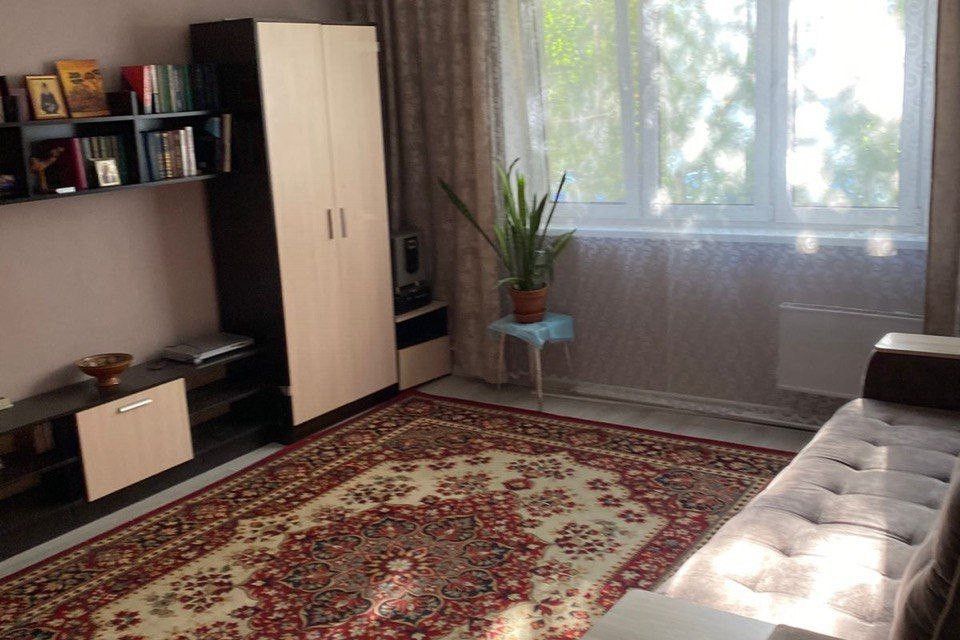Продаётся 1-комнатная квартира, 39.3 м²