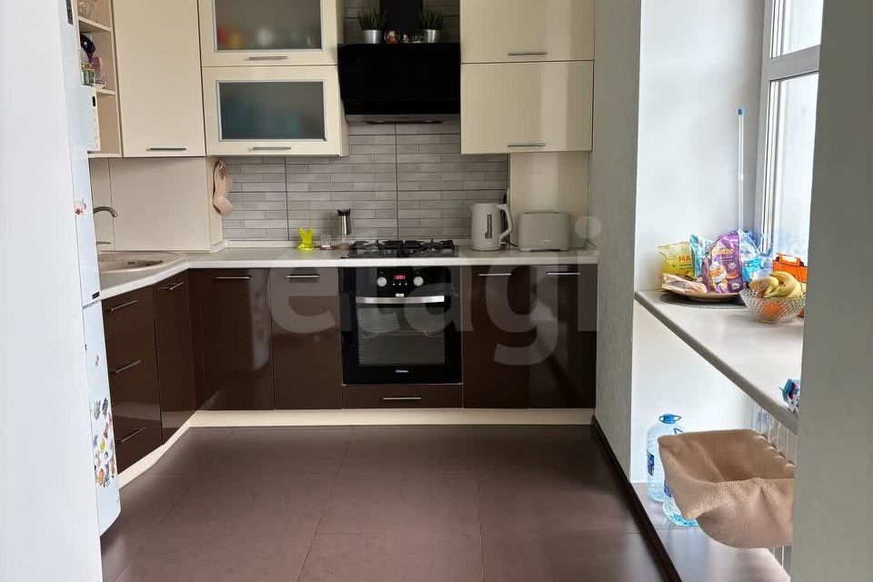 Продаётся 2-комнатная квартира, 66.1 м²