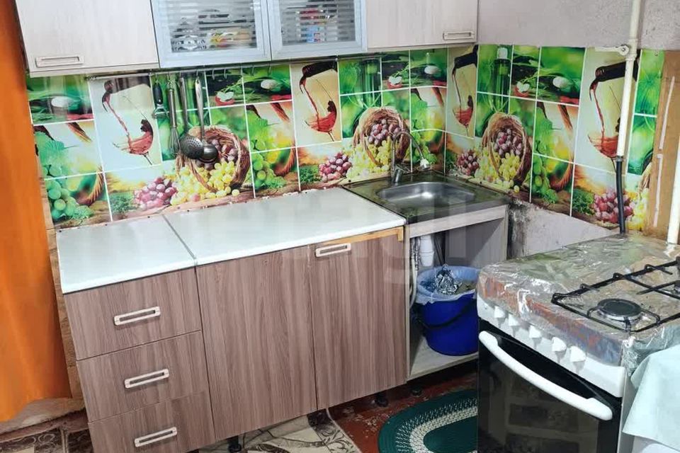 Продаётся 3-комнатная квартира, 61.8 м²