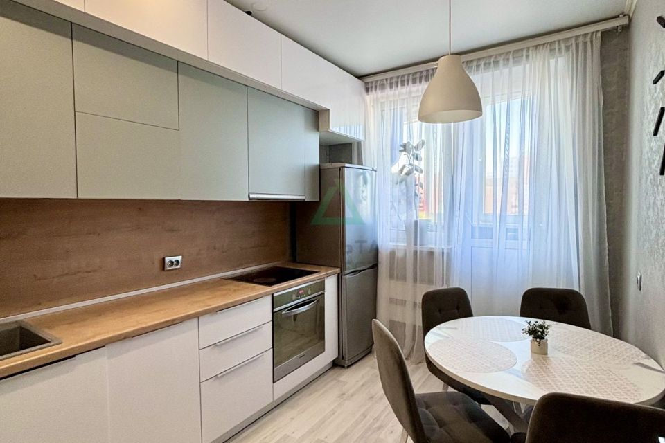 Продаётся 1-комнатная квартира, 37.4 м²