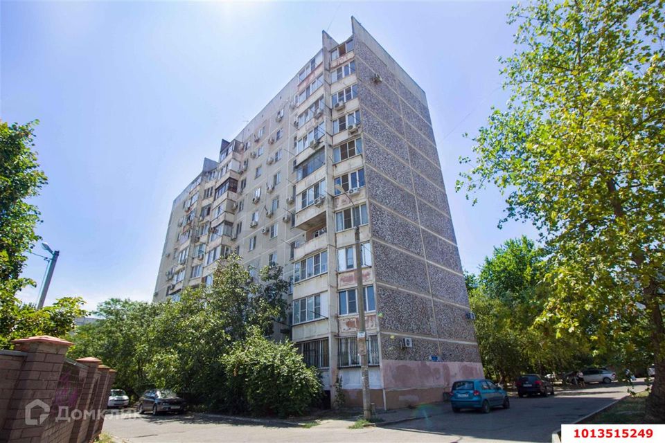 Продаётся 4-комнатная квартира, 80 м²