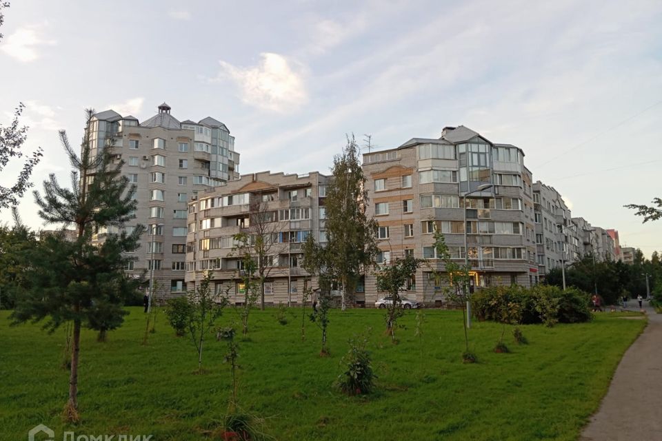 Продаётся 1-комнатная квартира, 43.2 м²