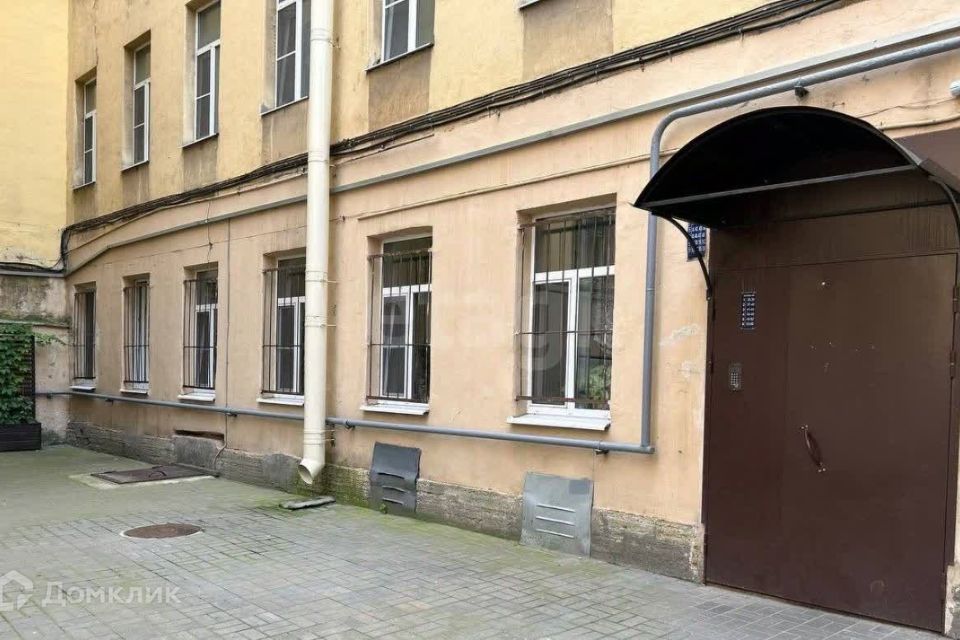 Продаётся 4-комнатная квартира, 68.4 м²