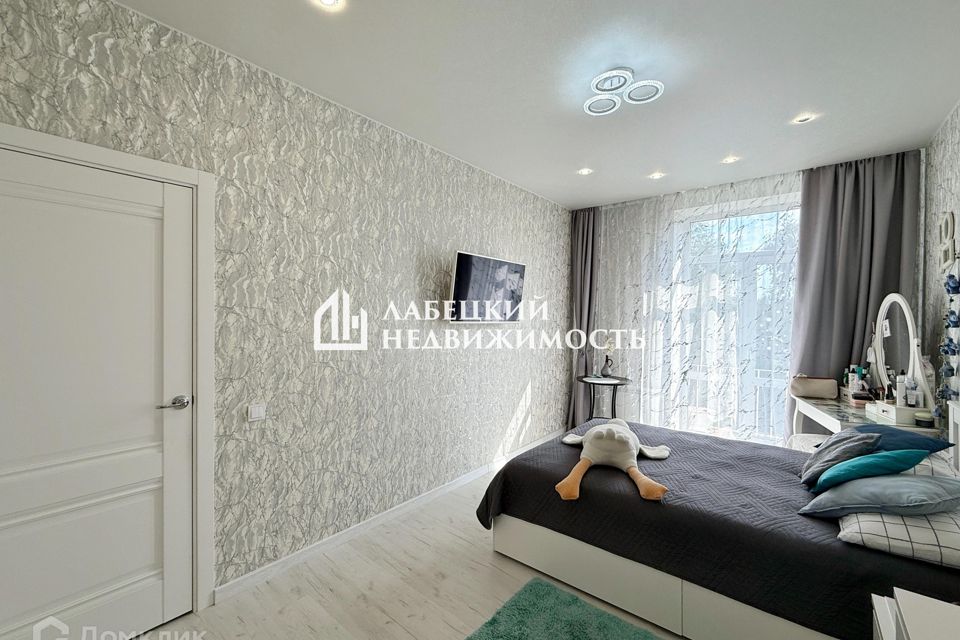Продаётся 4-комнатная квартира, 80.3 м²