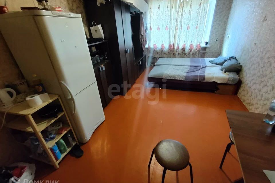 Продаётся комната в 2-комн. квартире, 30 м²