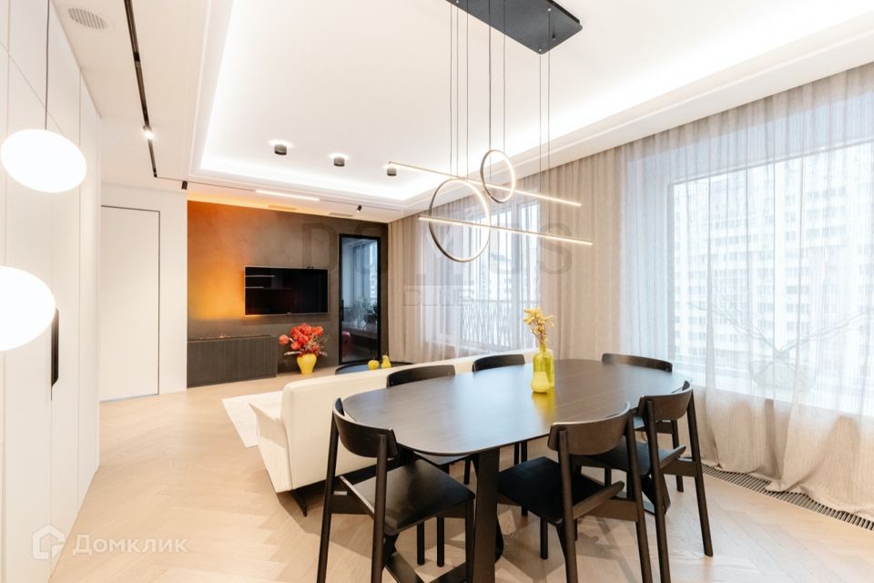 Продаётся 3-комнатная квартира, 93.2 м²