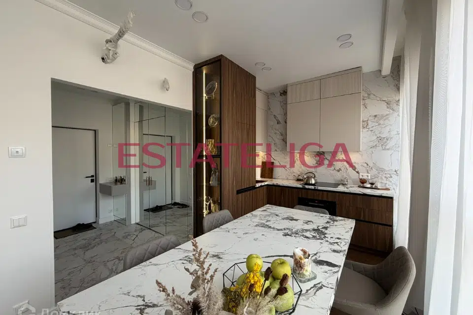 Продаётся 2-комнатная квартира, 57.8 м²