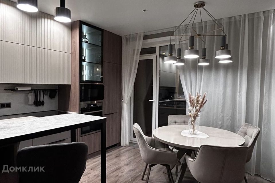 Продаётся 2-комнатная квартира, 60.7 м²