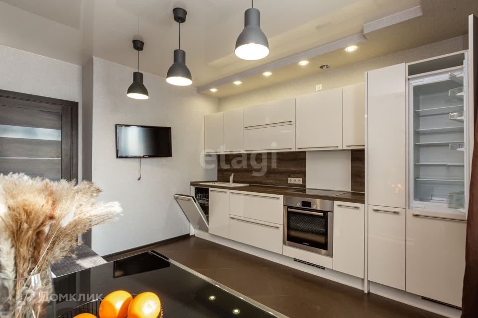 Продаётся 1-комнатная квартира, 46.7 м²