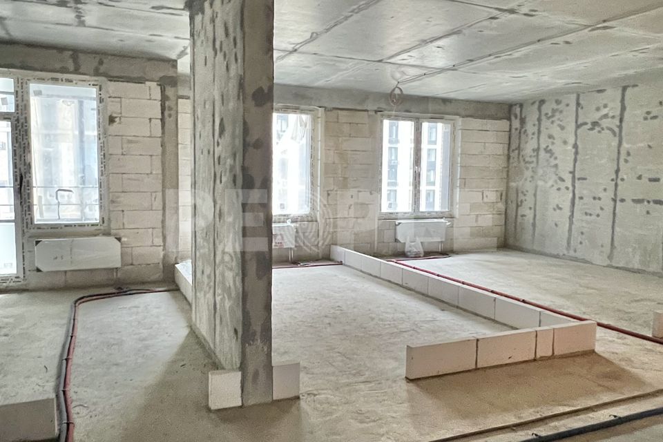 Продаётся 3-комнатная квартира, 105.4 м²
