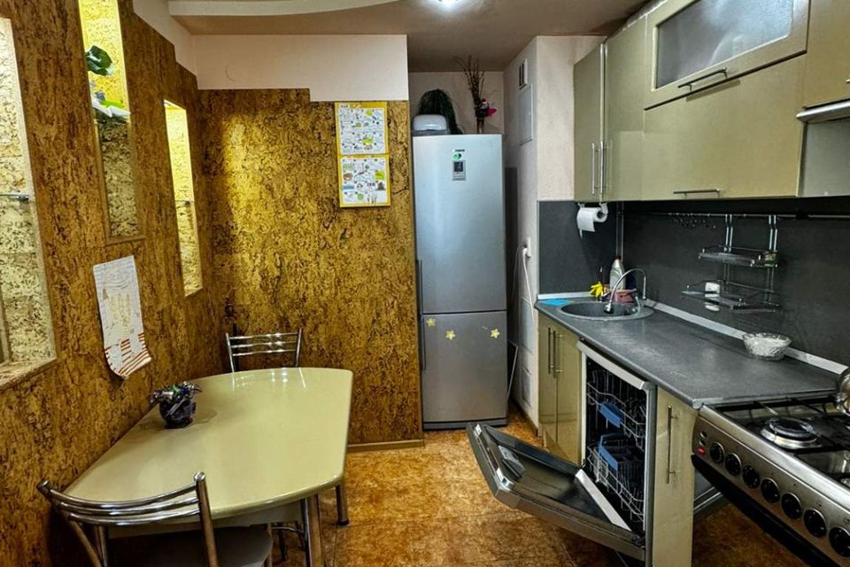 Сдаётся 3-комнатная квартира, 64.1 м²