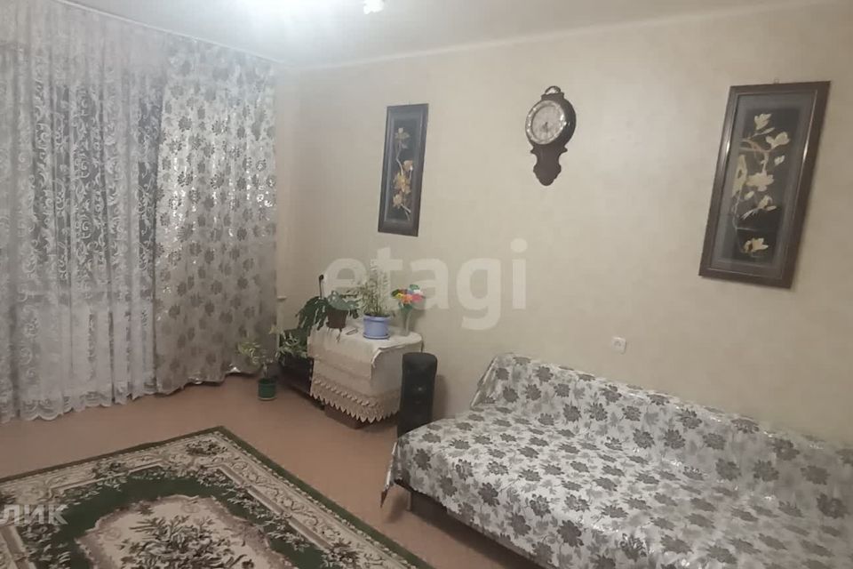 Продаётся 3-комнатная квартира, 60.4 м²