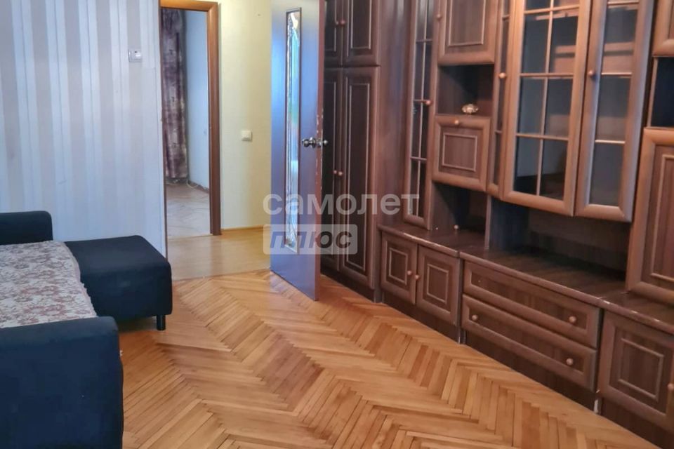 Продаётся 2 комнаты в 3-комн. квартире, 33 м²