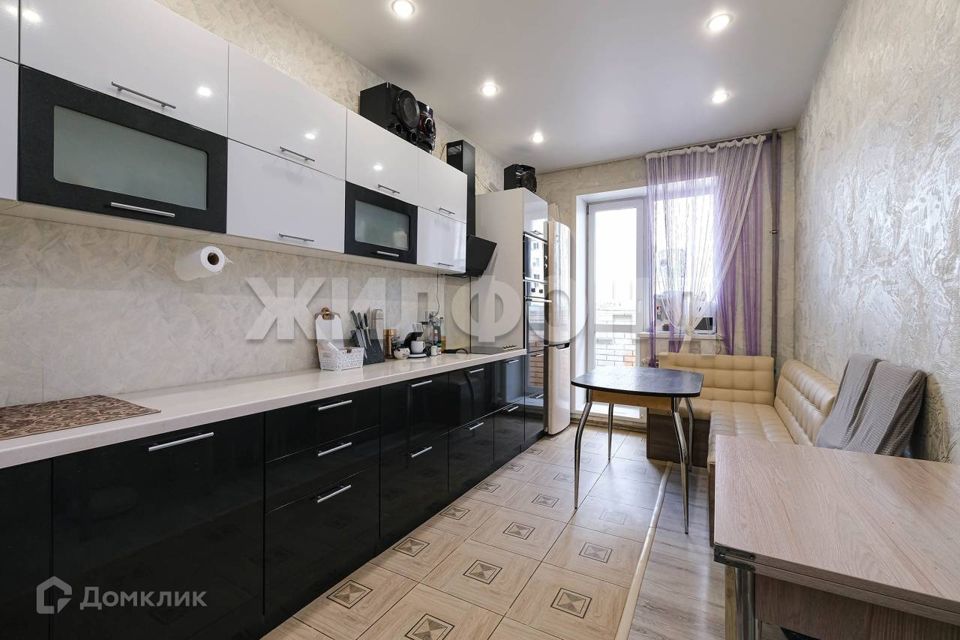 Продаётся 2-комнатная квартира, 67.1 м²