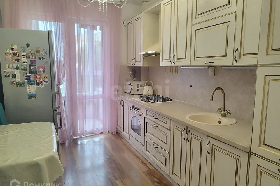 Продаётся 2-комнатная квартира, 60.3 м²