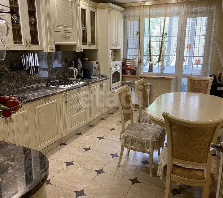 Продаётся 3-комнатная квартира, 86 м²