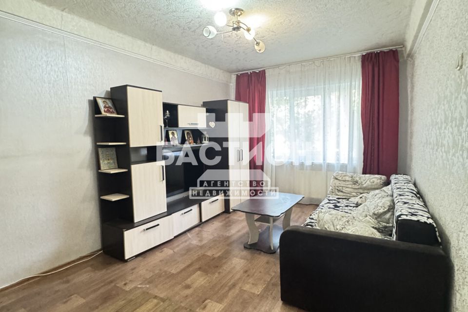Продаётся 3-комнатная квартира, 50 м²