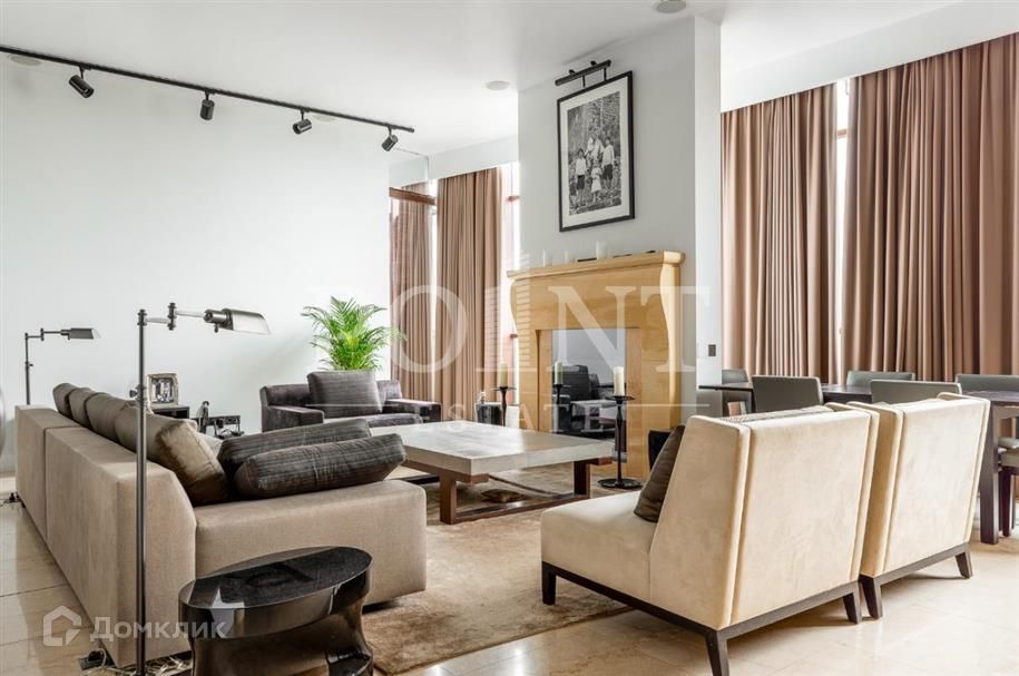 Сдаётся 5-комнатная квартира, 290 м²