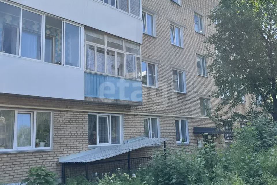 Продаётся 3-комнатная квартира, 50.8 м²