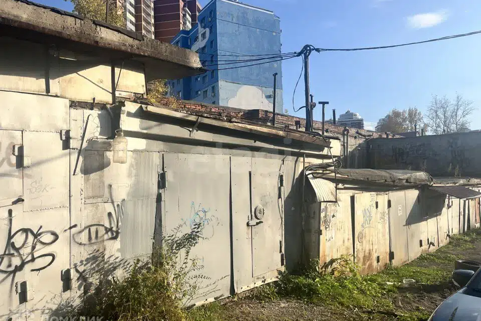 Продаётся гараж, 18 м²
