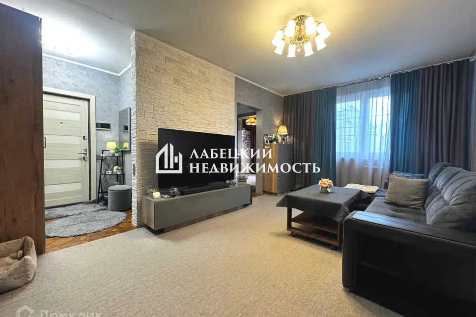 Продаётся 3-комнатная квартира, 74.1 м²