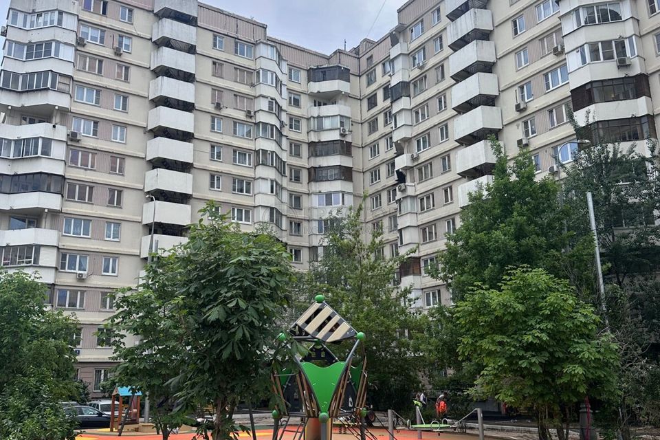 Продаётся 5-комнатная квартира, 111.7 м²