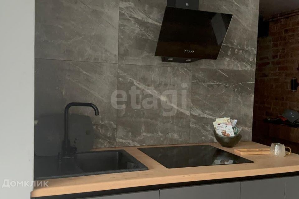 Продаётся 2-комнатная квартира, 42.9 м²