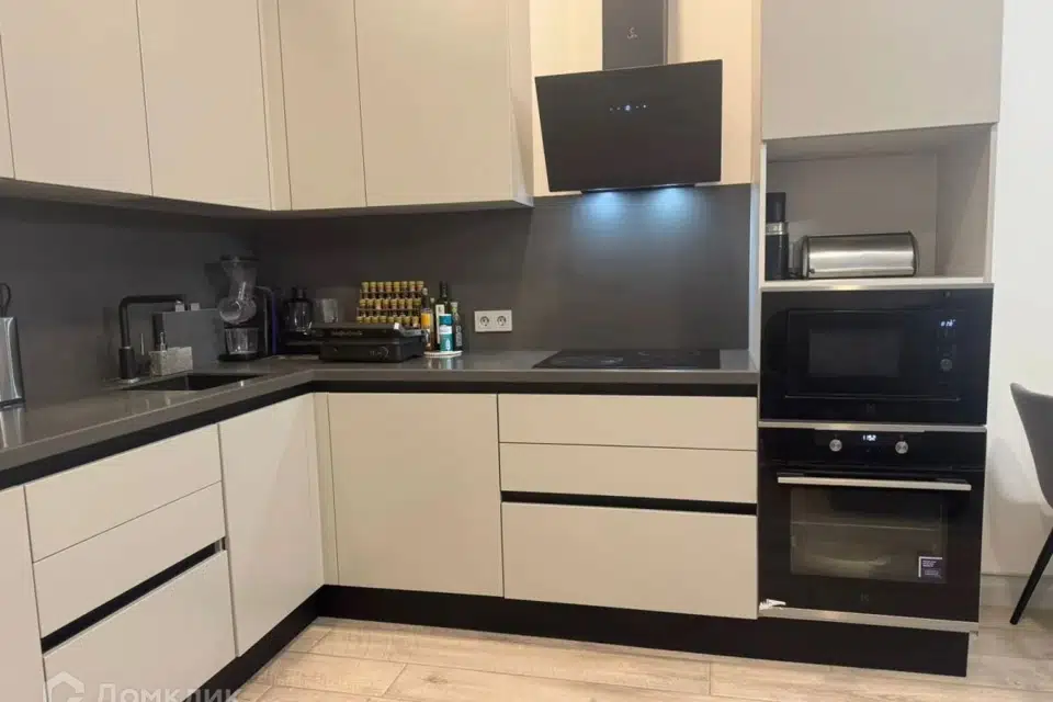 Продаётся 3-комнатная квартира, 72 м²