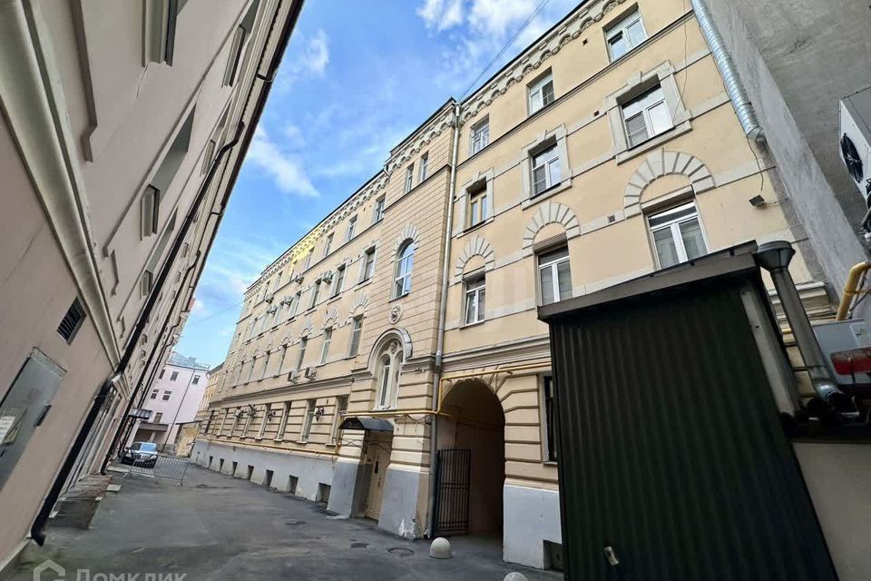 Продаётся 2-комнатная квартира, 64 м²