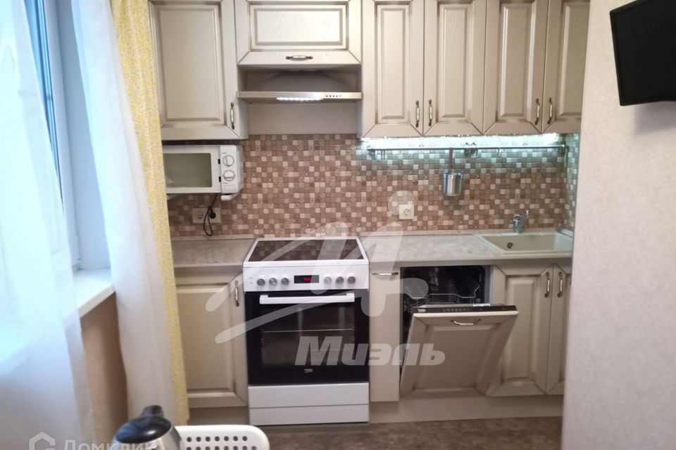 Сдаётся 1-комнатная квартира, 38 м²
