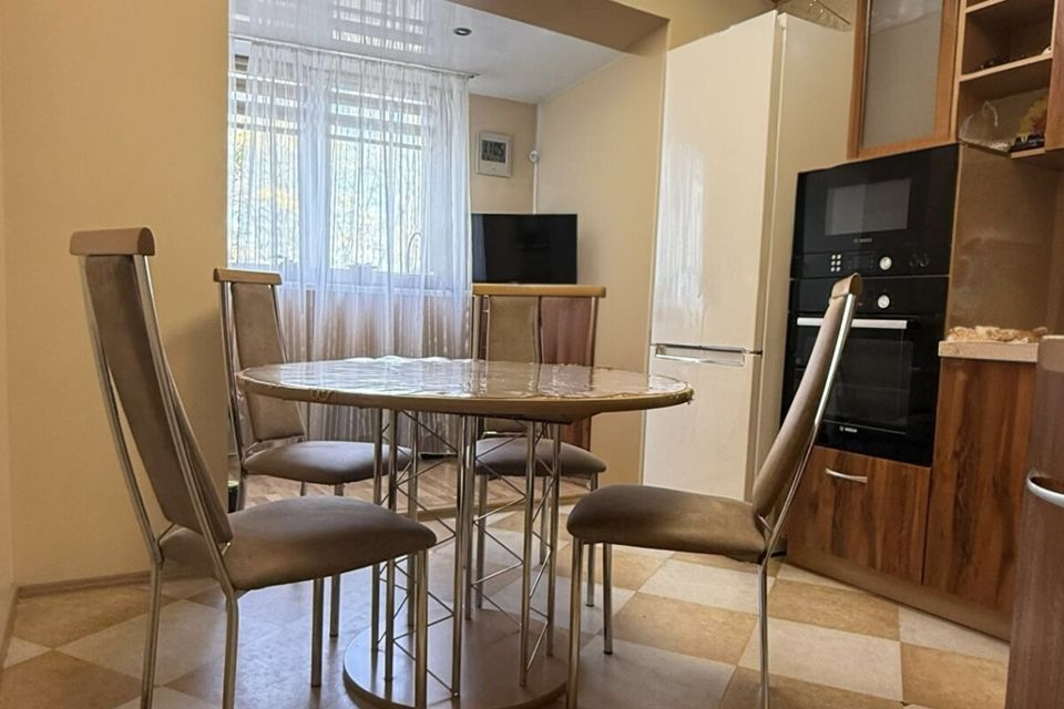 Продаётся 5-комнатная квартира, 103.8 м²