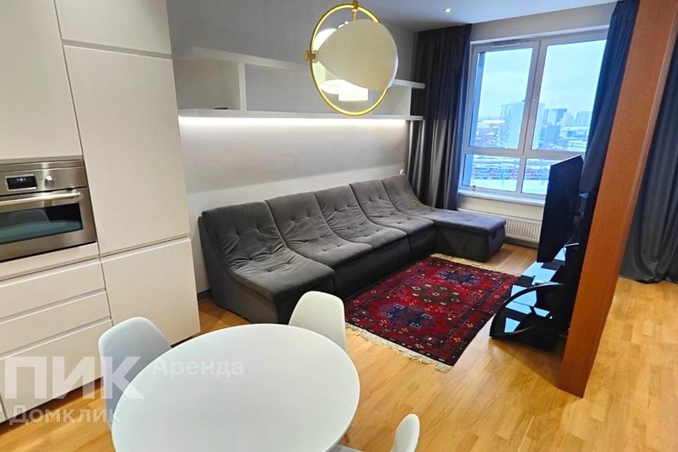 Сдаётся 1-комнатная квартира, 49.5 м²