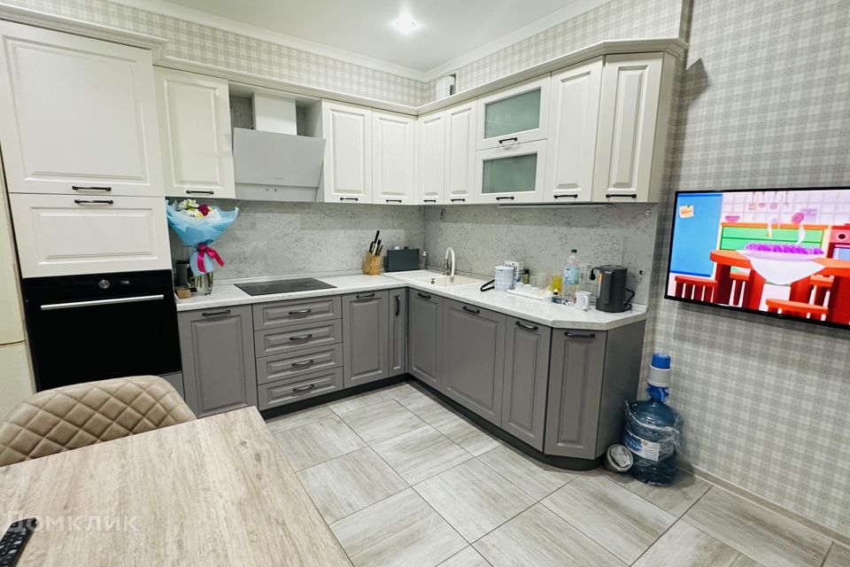 Продаётся 3-комнатная квартира, 77 м²