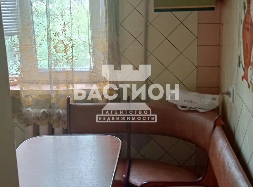 Продаётся 4-комнатная квартира, 83 м²