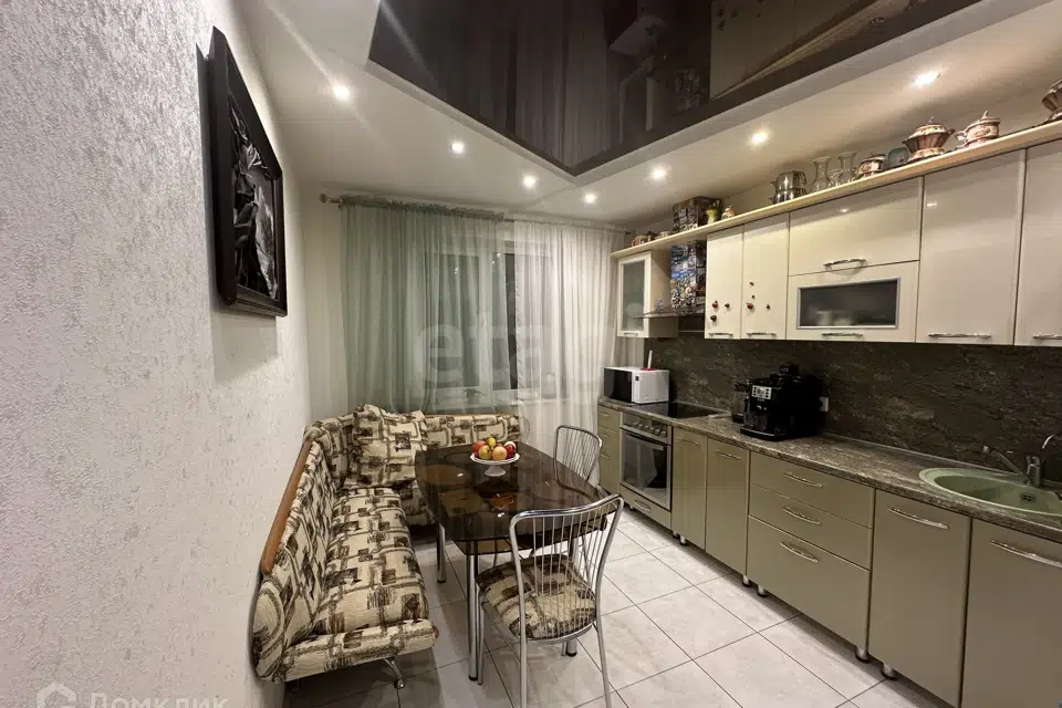 Продаётся 3-комнатная квартира, 71.1 м²