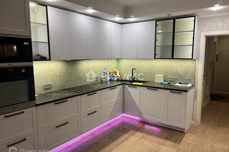 Продаётся 3-комнатная квартира, 89.8 м²