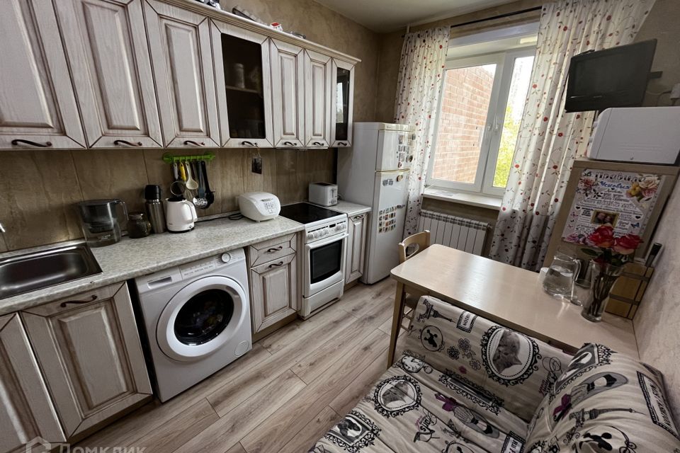 Продаётся 1-комнатная квартира, 39.8 м²