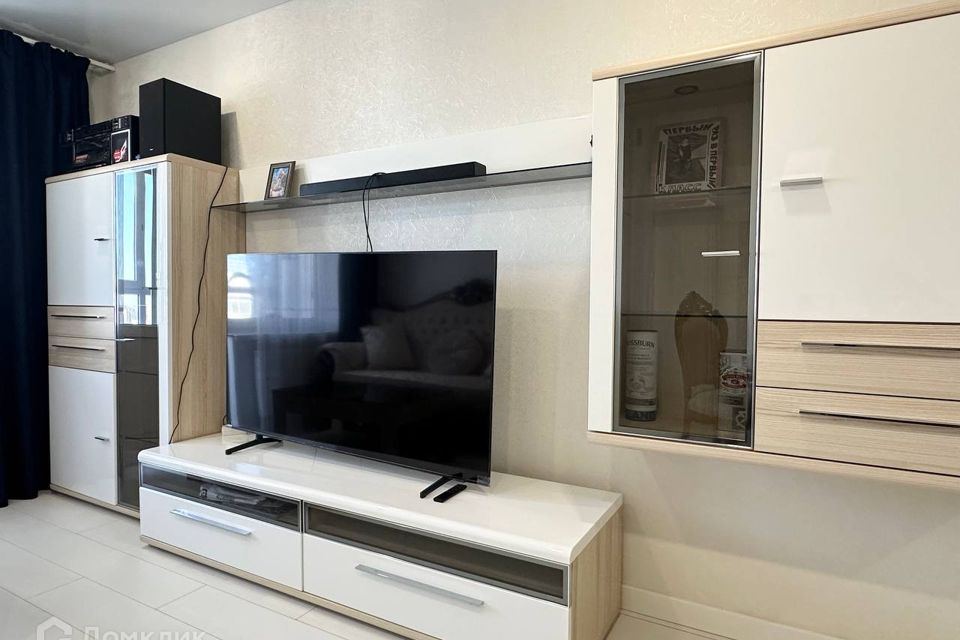 Продаётся 1-комнатная квартира, 49.9 м²