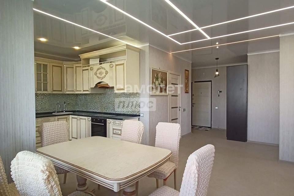 Продаётся 3-комнатная квартира, 77.7 м²