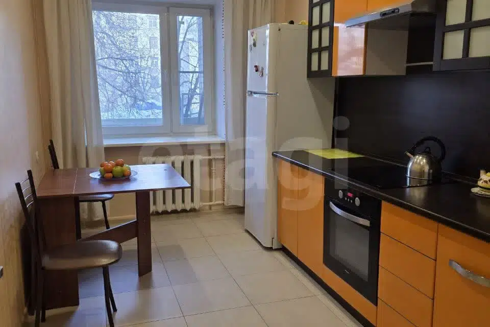 Продаётся 1-комнатная квартира, 42.7 м²