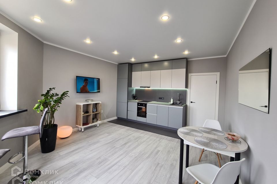 Сдаётся 1-комнатная квартира, 70 м²