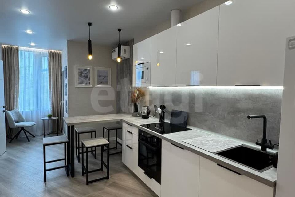 Сдаётся 1-комнатная квартира, 51 м²