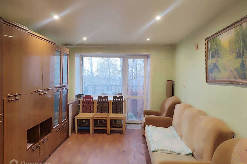 Продаётся 3 комнаты в 6-комн. квартире, 17 м²