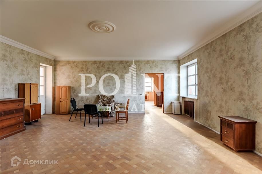 Продаётся 5-комнатная квартира, 198 м²