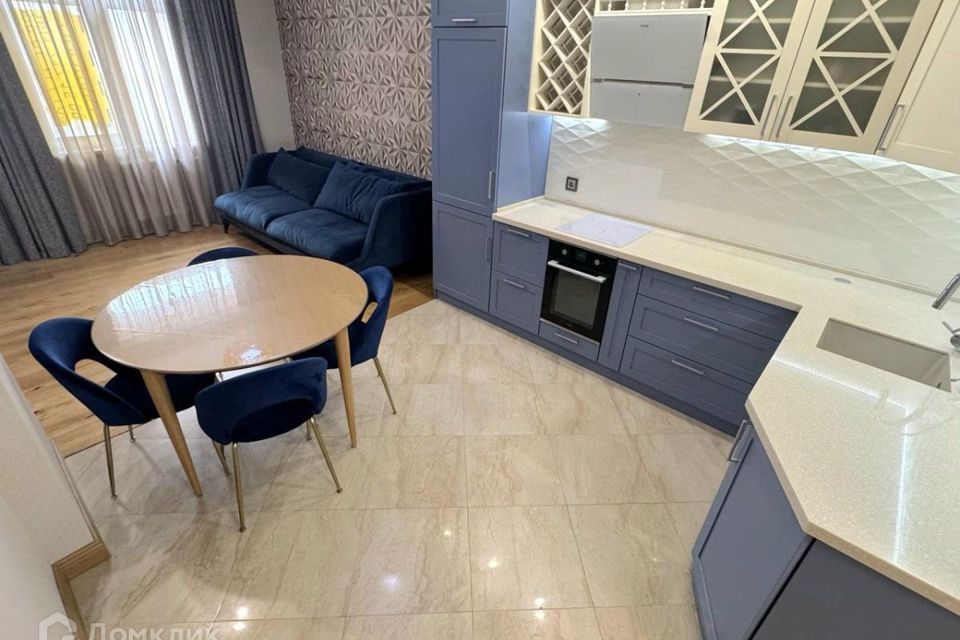 Продаётся 2-комнатная квартира, 63.4 м²