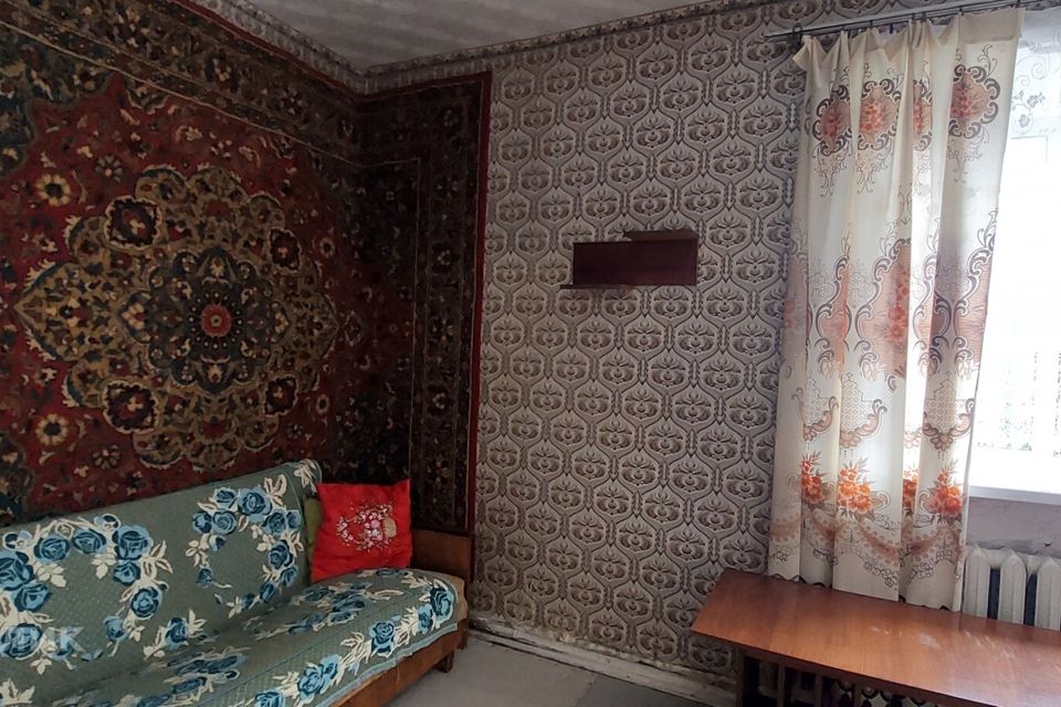 Продаётся 3-комнатная квартира, 52.4 м²