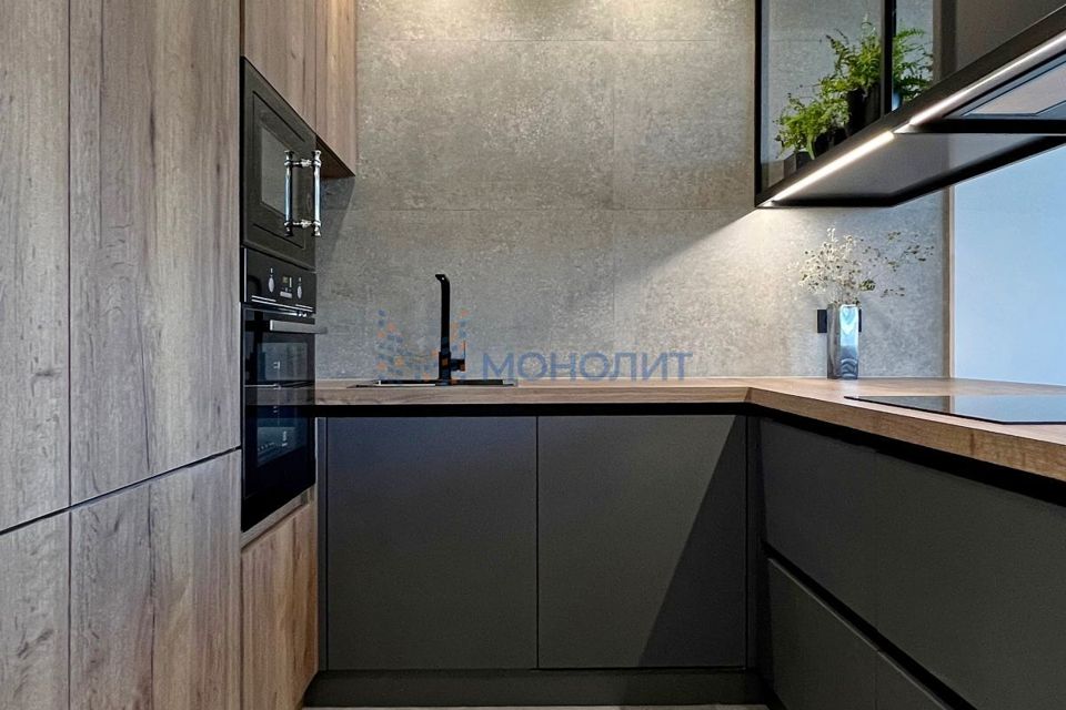 Продаётся 3-комнатная квартира, 109 м²