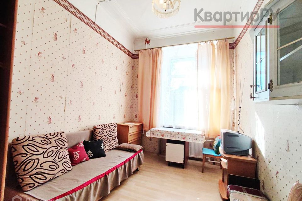 Продаётся комната в 9-комн. квартире, 13.4 м²